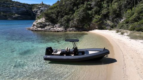 Vente de bateau d'occasion en Corse sea water phantom 230