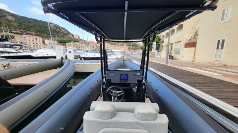Vente de bateau d'occasion en Corse sea water phantom 260