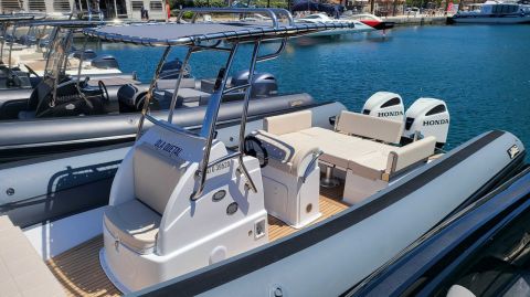 Vente de bateau d'occasion en Corse sea water smeralda 280